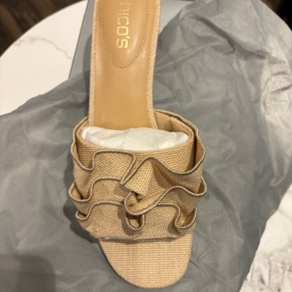 Brand New in Box Chico's size 8